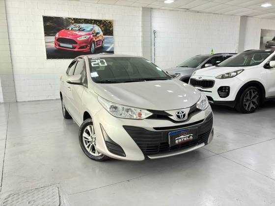 TOYOTA YARIS 1.5 16V FLEX SEDAN XL PLUS CONNECT MULTIDRIVE TOYOTA YARIS 1.5 16V FLEX SEDAN XL PLUS CONNECT MULTIDRIVE
